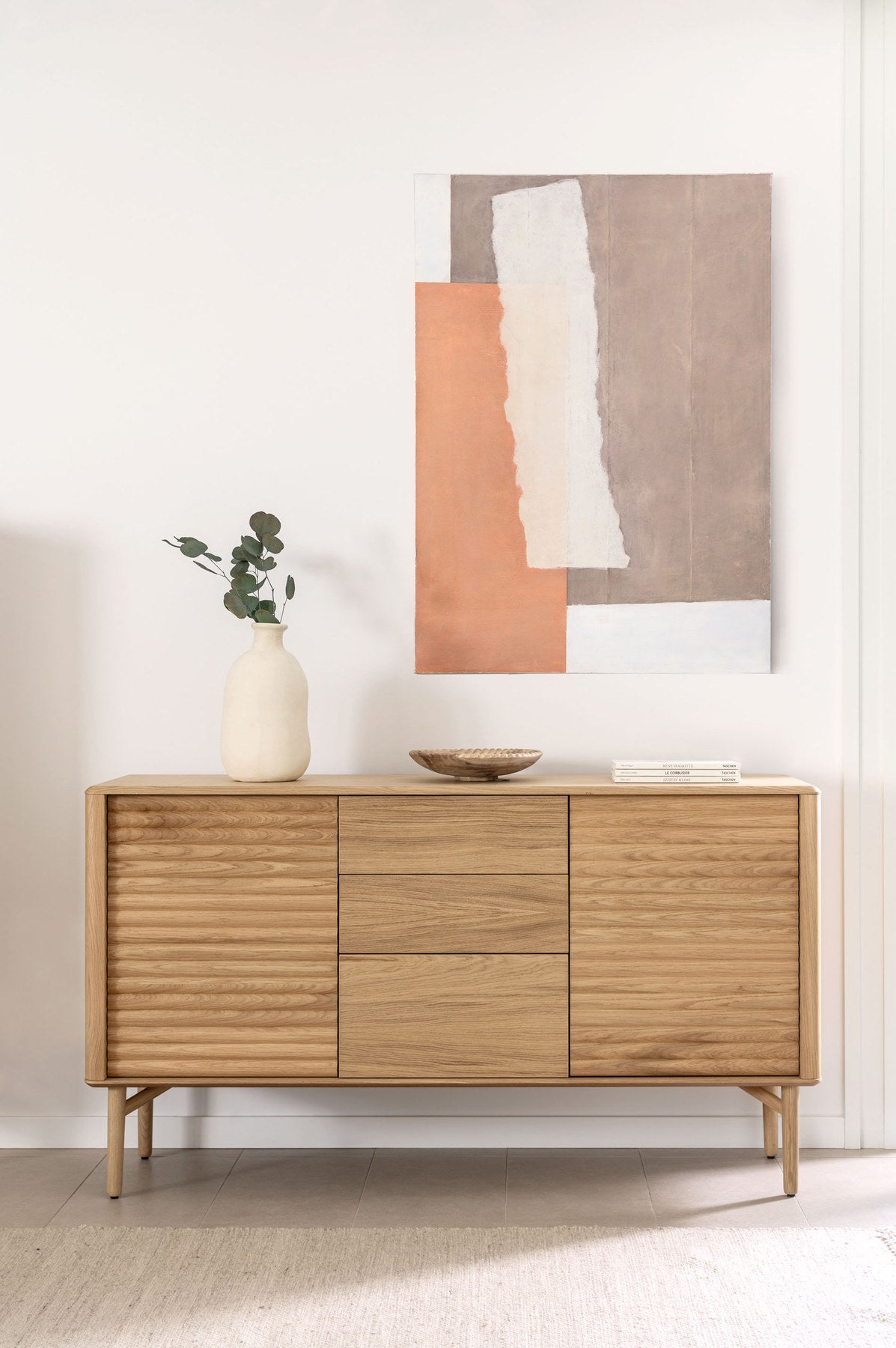 Lenon Sideboard 2 Türen 3 Schubladen Eichenholz und -furnier 155 x 86 cm FSC MIX Credit in Natur präsentiert im Onlineshop von KAQTU Design AG. Sideboard ist von Kave Home
