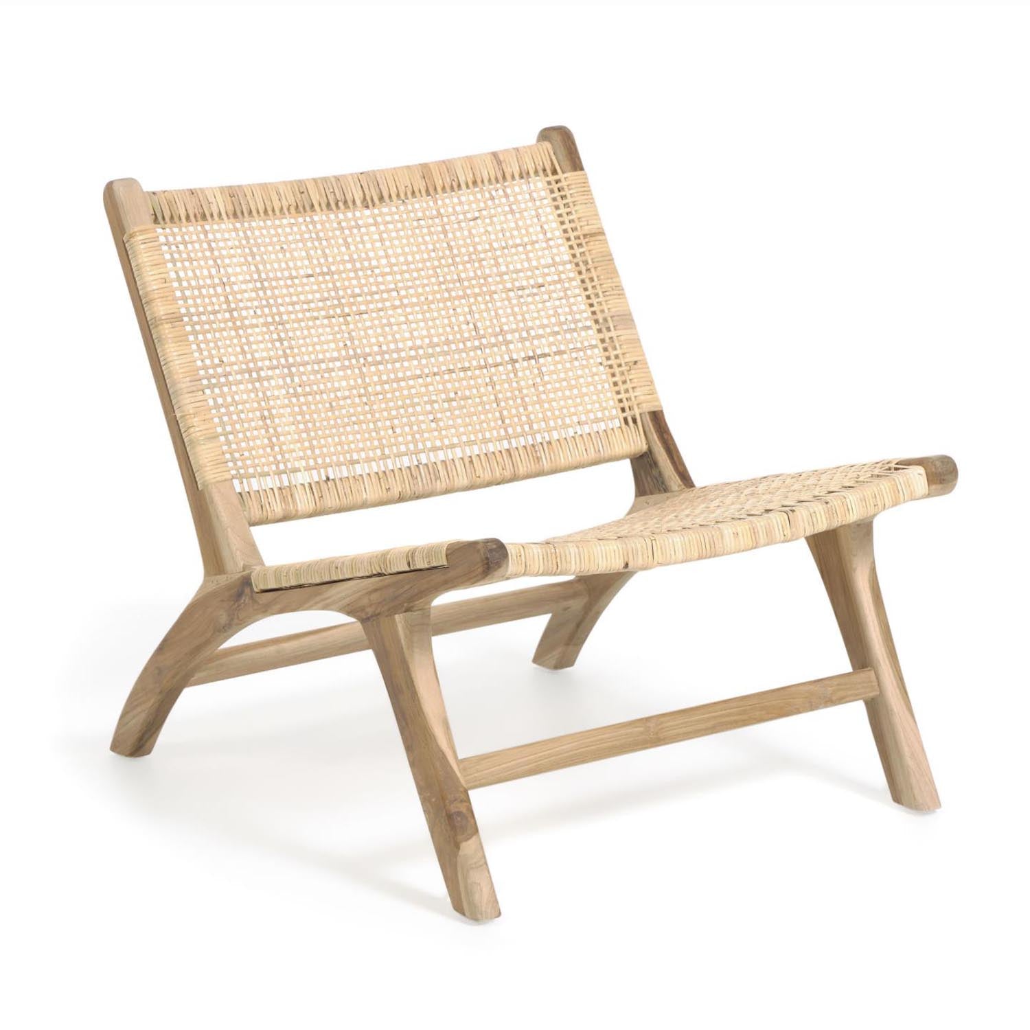 Eleganter Beida Sessel aus Teakholz und Rattan, ideal für stilvolles, nachhaltiges Wohnen drinnen und draussen.