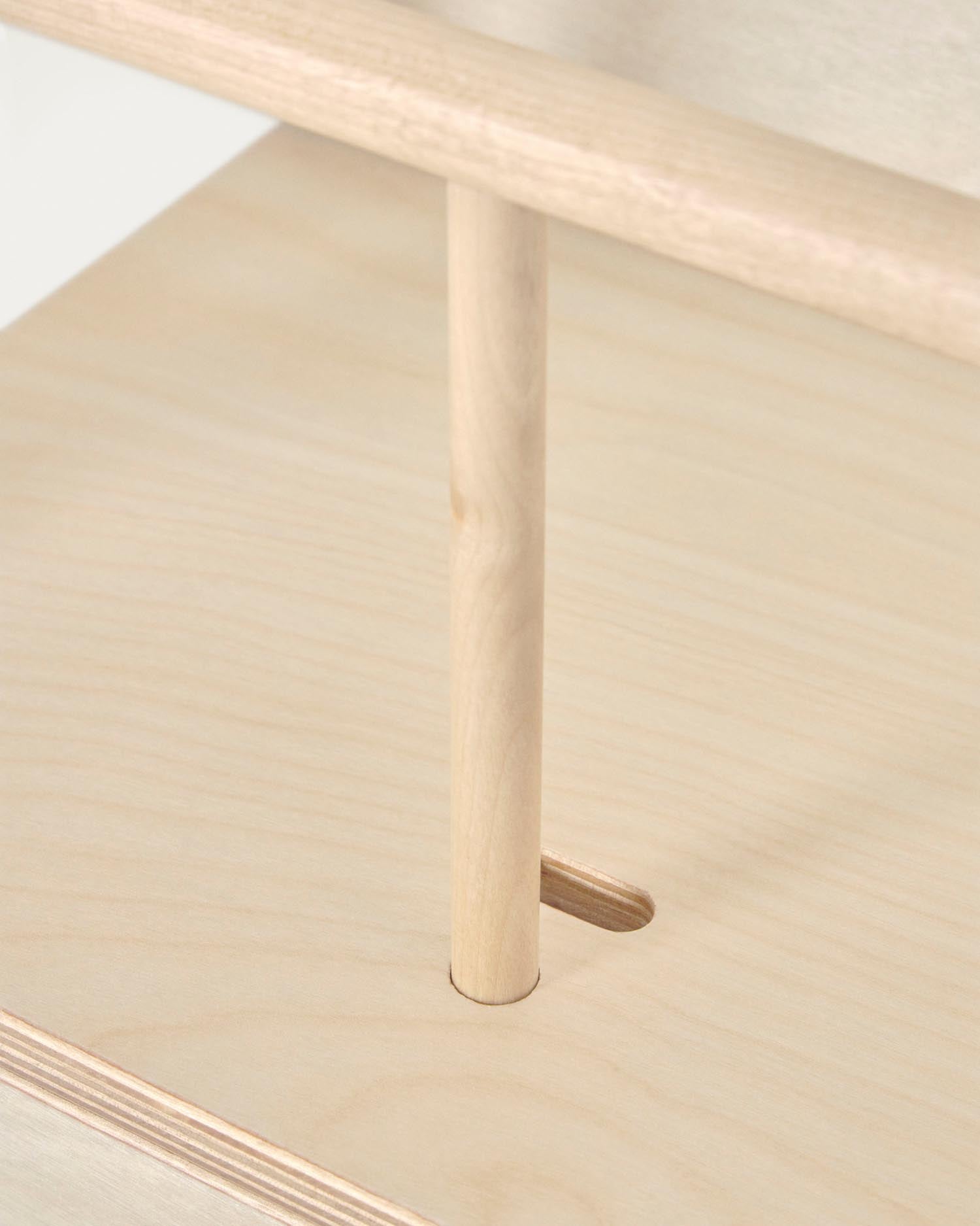 Der Nuun Stuhl aus hochwertigem Birkenfurnier von Kave Home passt sich den Bedürfnissen Ihres Kindes an und vereint Komfort, Sicherheit und elegantes Design.