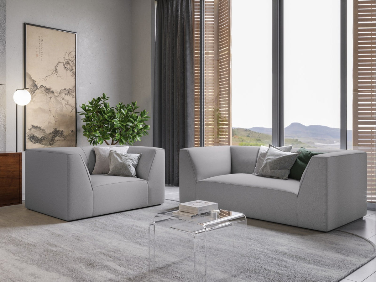 2-Sitzer Sofa Siena in Light Beige-Scala mit strukturiertem Cordstoff, Massivholzrahmen und schwarzen Kunststoffbeinen, urbanes Design.
