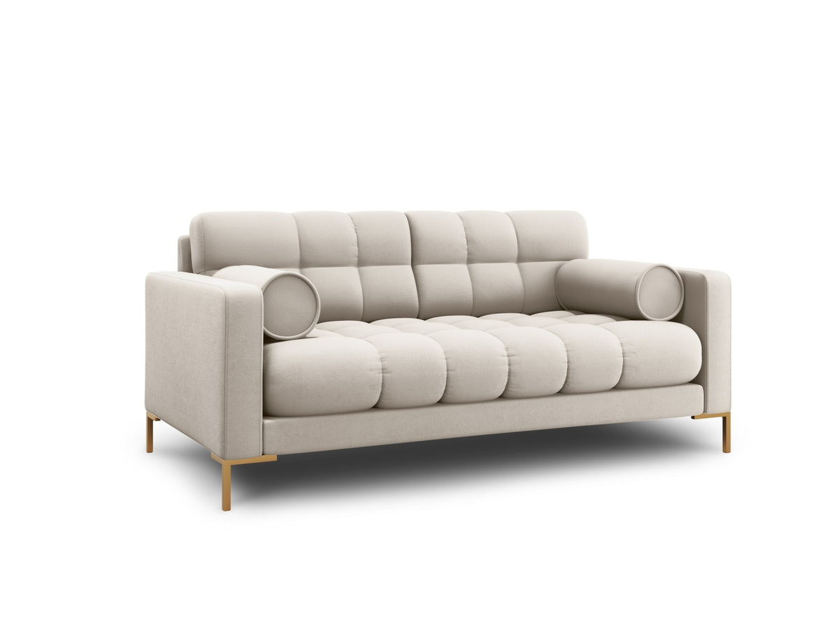 Zweisitziges Sofa Bali mit Stoffbezug, Dekokissen und schlanken Metallbeinen