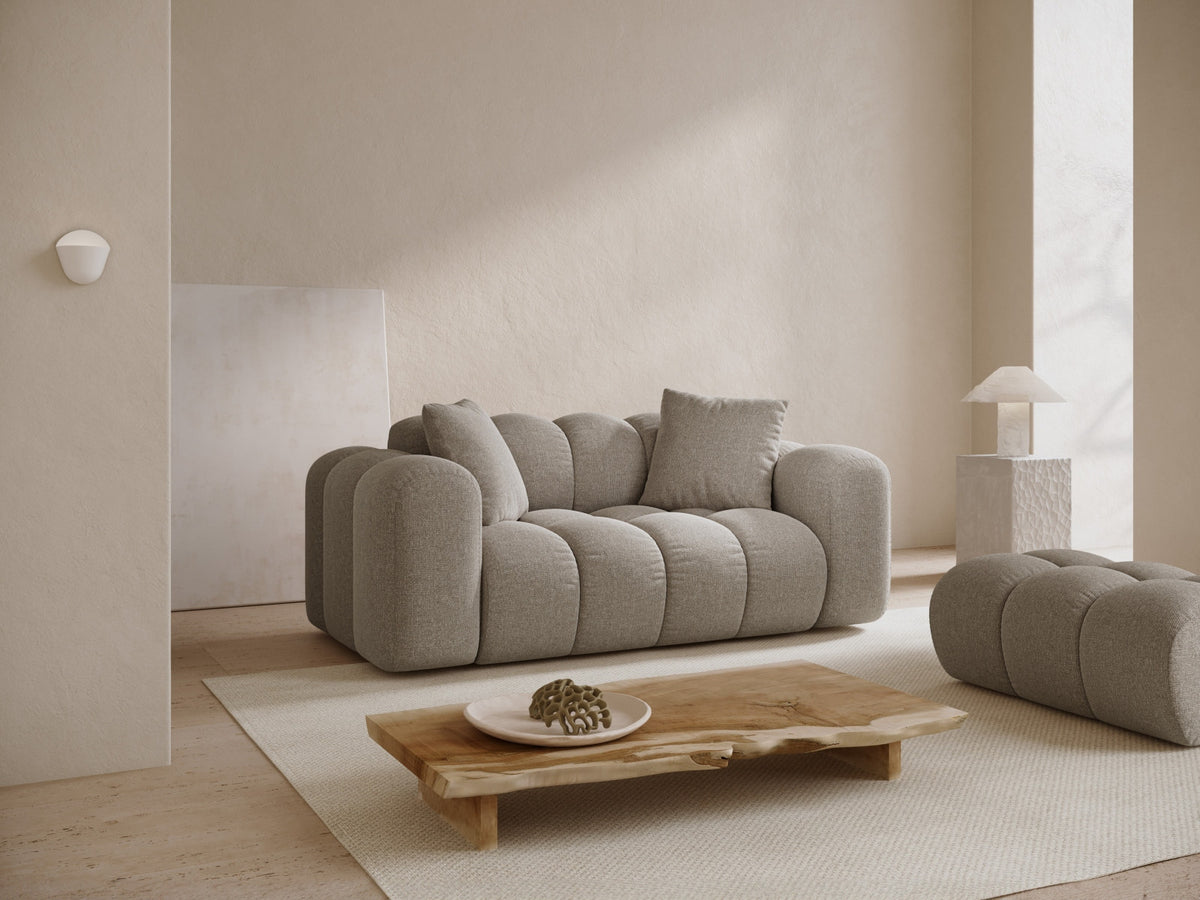 2-Sitzer Sofa Treno in Dark Beige-Eden präsentiert im Onlineshop von KAQTU Design AG. 2er Sofa ist von Cosmopolitan Design