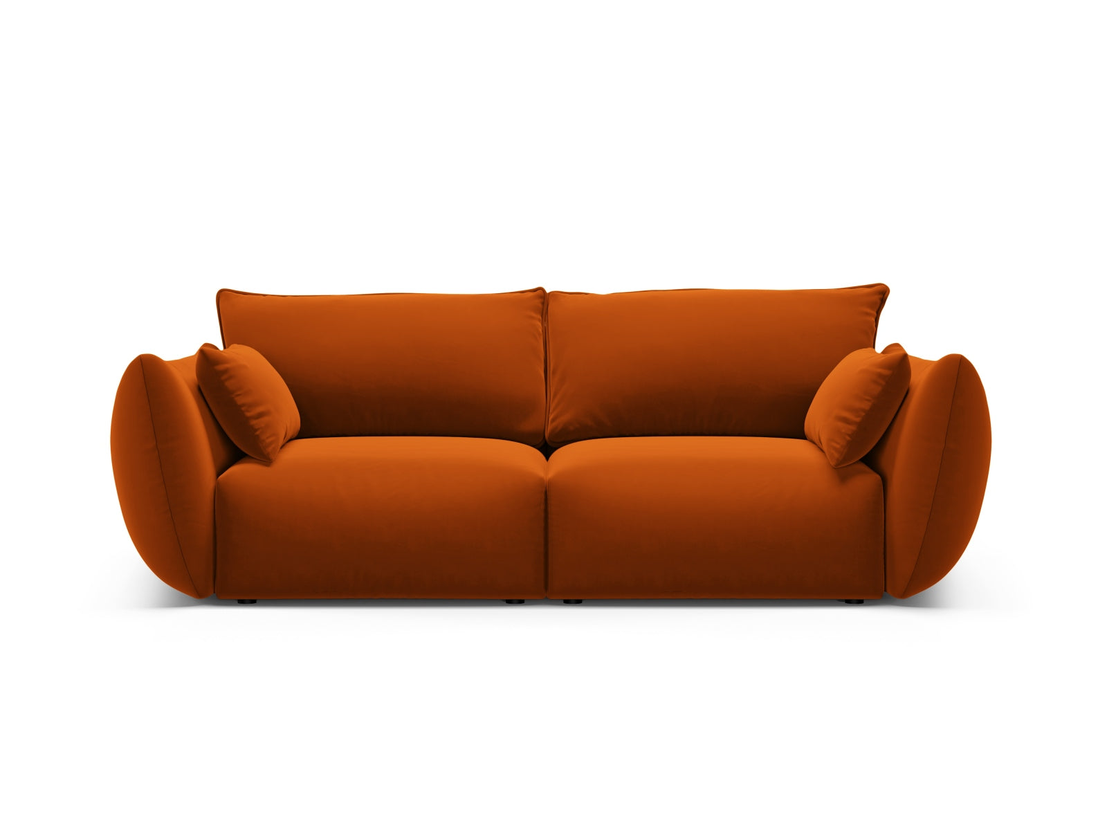 2-Sitzer Sofa Matera in Terracotta-Salvador präsentiert im Onlineshop von KAQTU Design AG. 2er Sofa ist von Cosmopolitan Design
