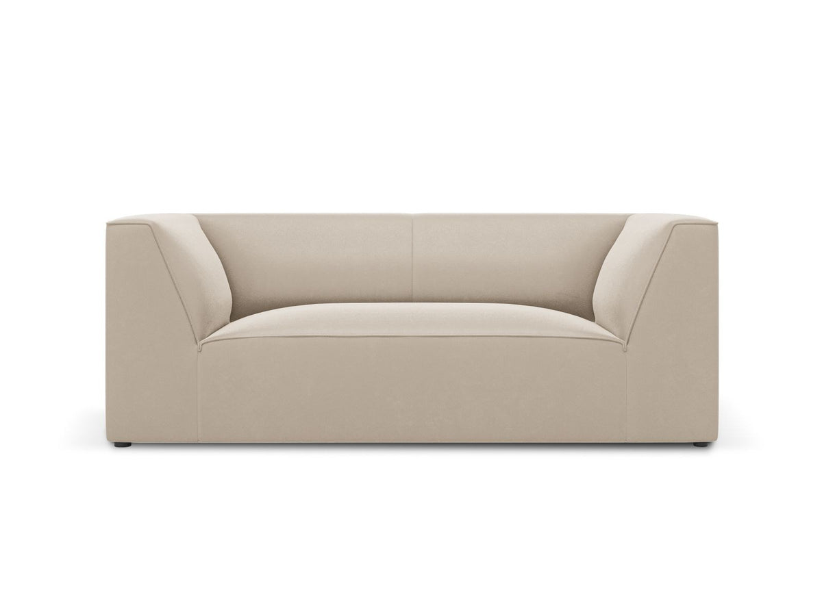 Zweisitzer-Sofa Siena in Beige-Salvador-Samt mit schwarzen Kunststoffbeinen, gepolsterter Sitzfläche und niedriger Rückenlehne, Frontansicht.