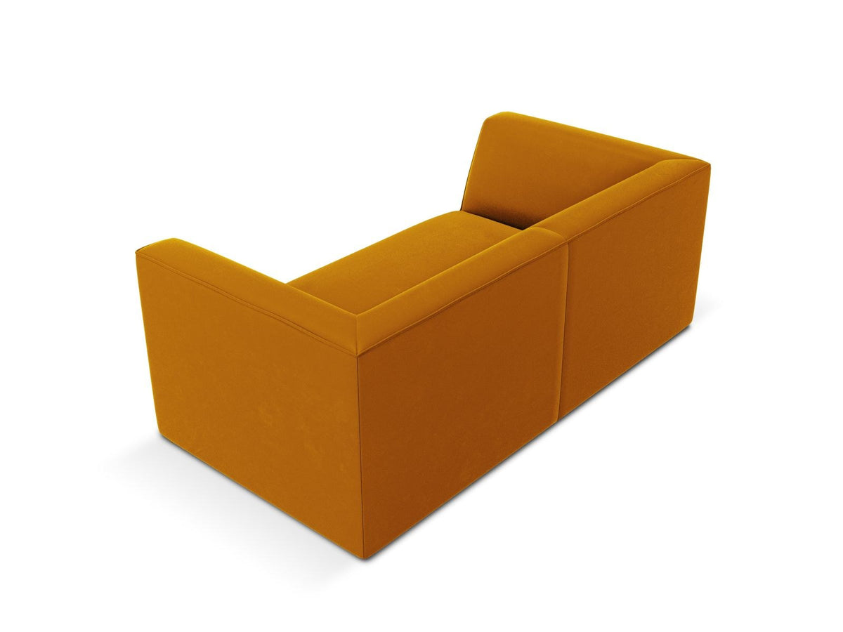 Zweisitzer-Sofa Siena in Beige-Salvador-Samt mit schwarzen Kunststoffbeinen, gepolsterter Sitzfläche und niedriger Rückenlehne, Frontansicht.