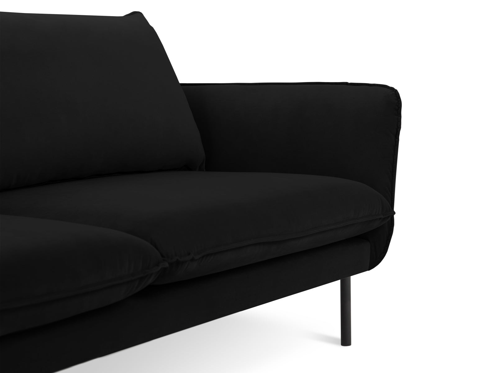 Vienna Velour Sofa 2 Sitzer 92cm in Black/Schwarz-Bluvel präsentiert im Onlineshop von KAQTU Design AG. 2er Sofa ist von Cosmopolitan Design
