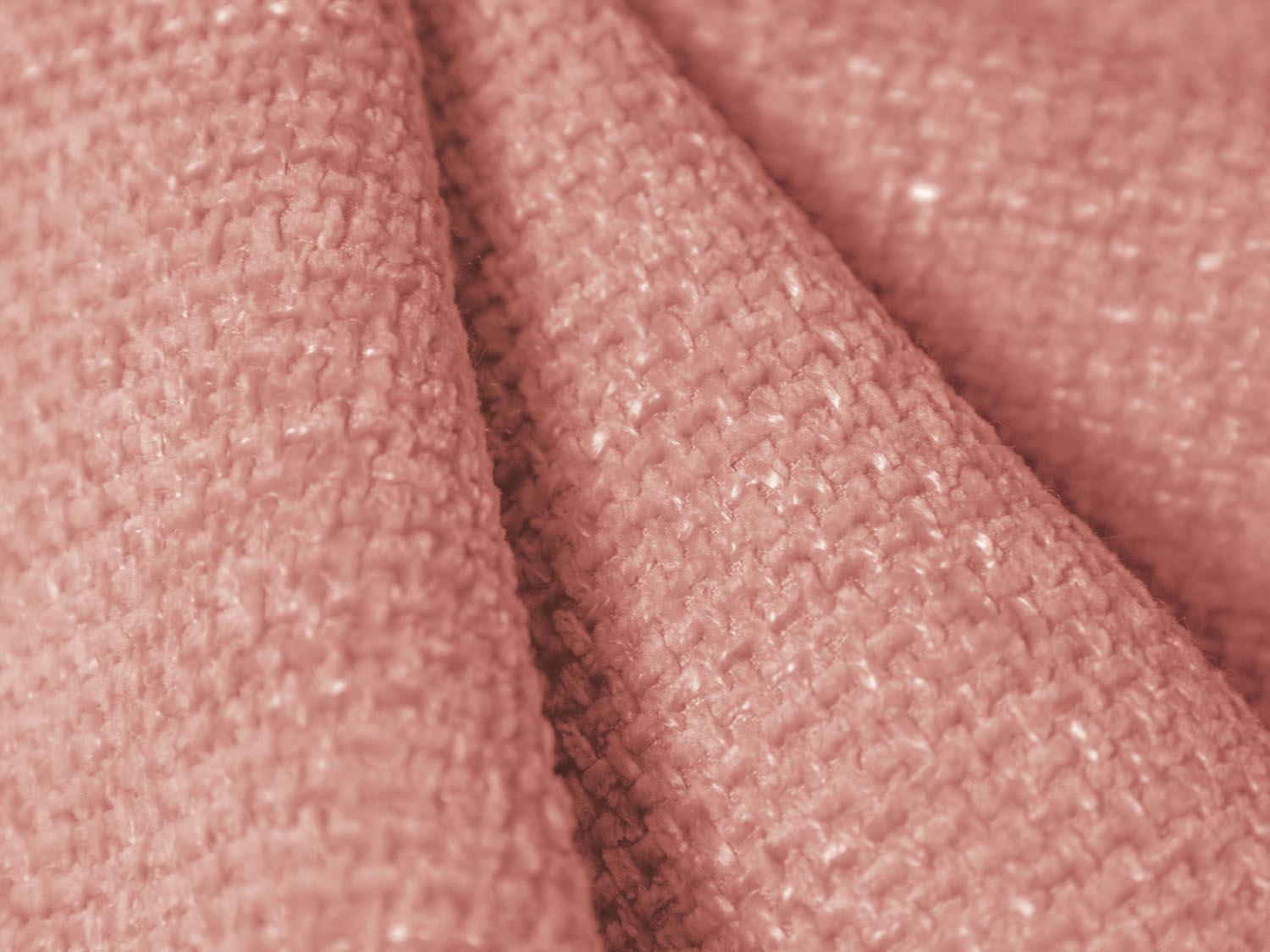 Modernes L-Sofa Arendal in zartem Rosa, perfekt für gemütliche Abende und stilvolle Einrichtungsideen von Cosmopolitan Design.