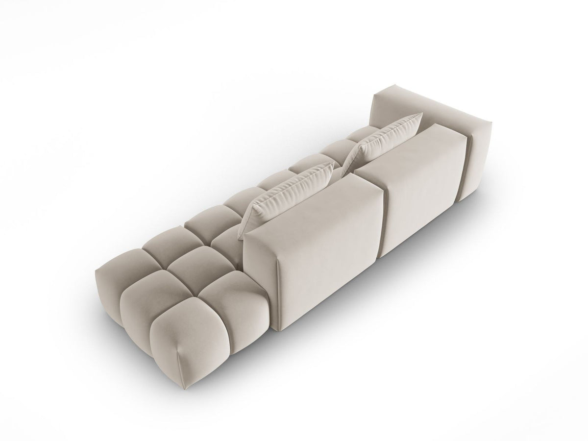 Modulares 4er Sofa Verona in Sand-Casino Samtstoff mit schwarzen Kunststoffbeinen, rechte Ausführung, Massivholzrahmen und Polsterung.