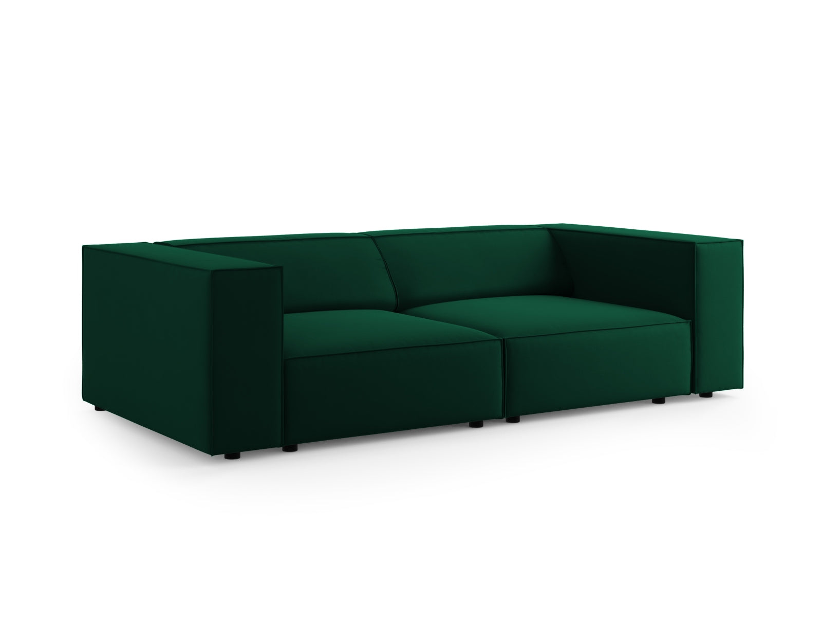 Erleben Sie das stilvolle Arendal Velour Sofa 3 Sitzer von Cosmopolitan Design. Ideal für Ihr modernes Wohnzimmer, bietet es höchsten Komfort und zeitlose Schönheit.