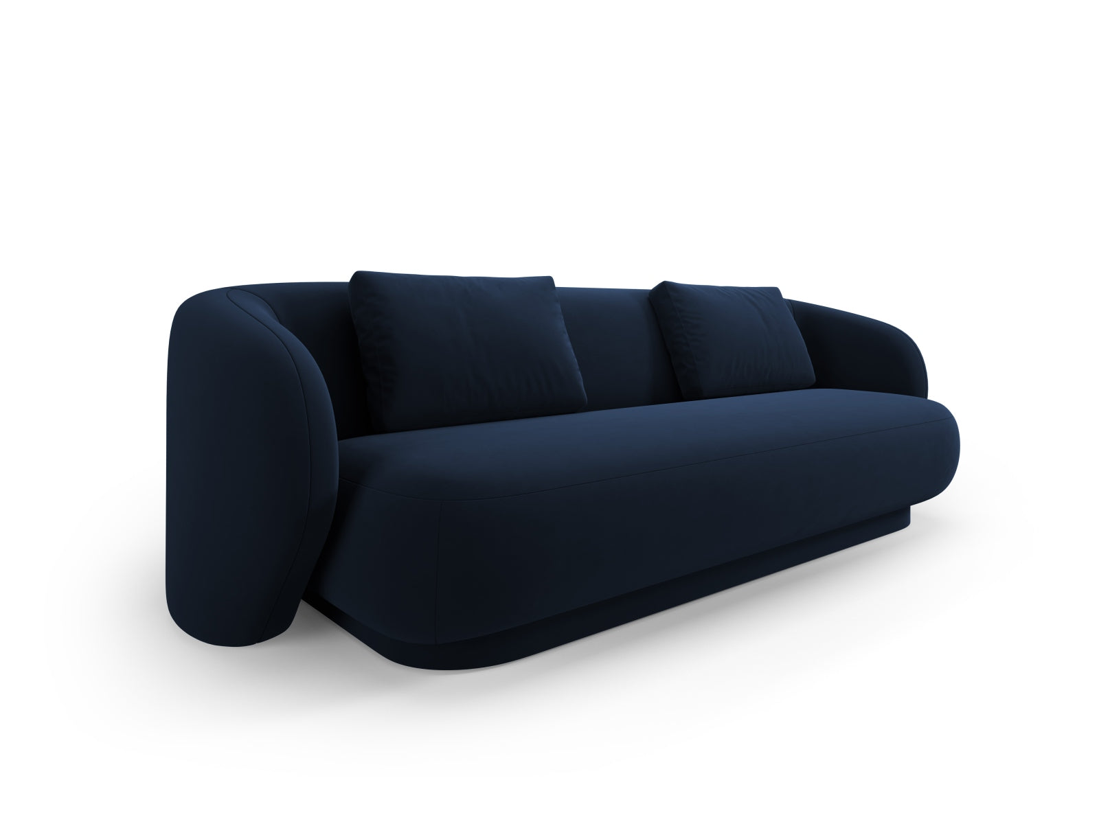 Camden Velour Sofa 3 Sitzer in Royal Blue präsentiert im Onlineshop von KAQTU Design AG. 3er Sofa ist von Cosmopolitan Design