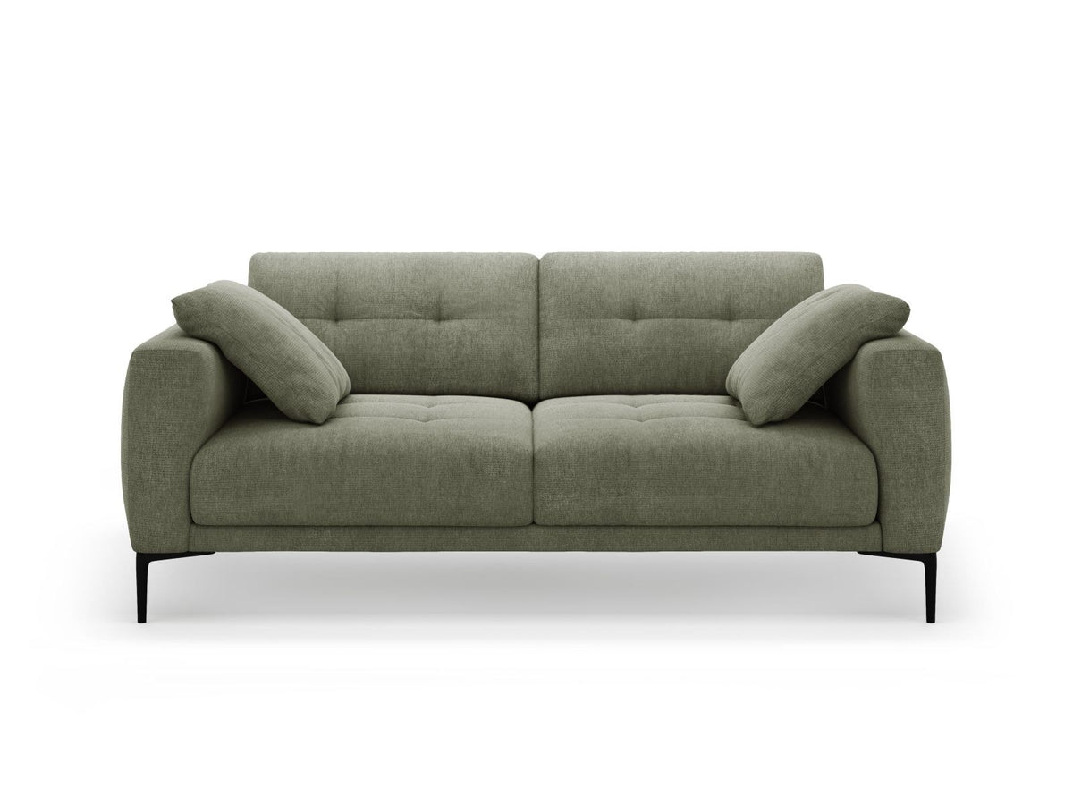 Beige-Sorella 3-Sitzer Sofa mit Strukturstoff, Massivholzrahmen und schwarzen Metallbeinen, klassische Sofaform mit gerader Rückenlehne.