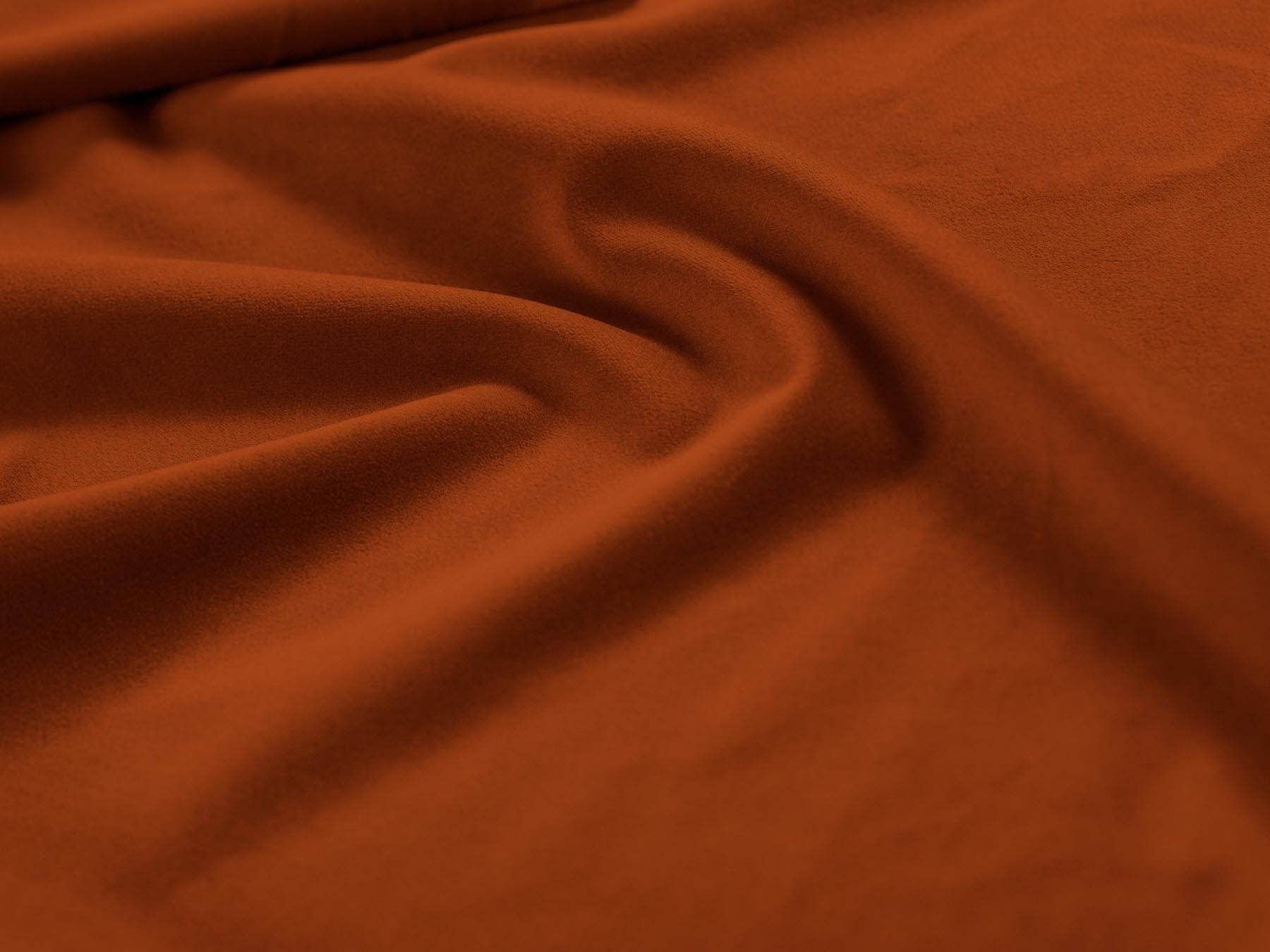 Modernes 3-Sitzer Sofa Matera in ansprechendem Terracotta, perfekt für gemütliche Abende und stilvolle Einrichtung von Cosmopolitan Design.