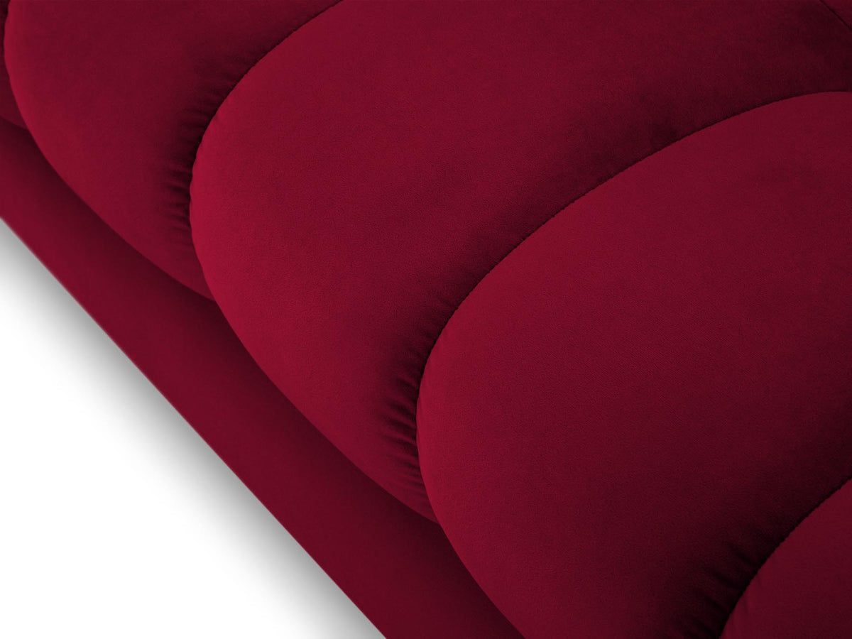 3-Sitzer Sofa Bali in Red-Bluvel präsentiert im Onlineshop von KAQTU Design AG. 3er Sofa ist von Cosmopolitan Design