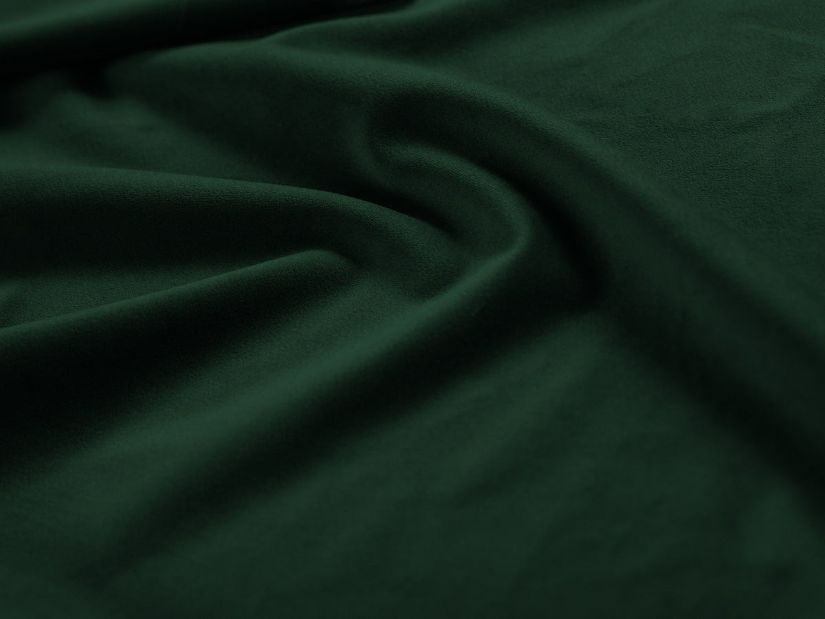 3-Sitzer Sofa Bali in Bottle Green-Bluvel präsentiert im Onlineshop von KAQTU Design AG. 3er Sofa ist von Cosmopolitan Design