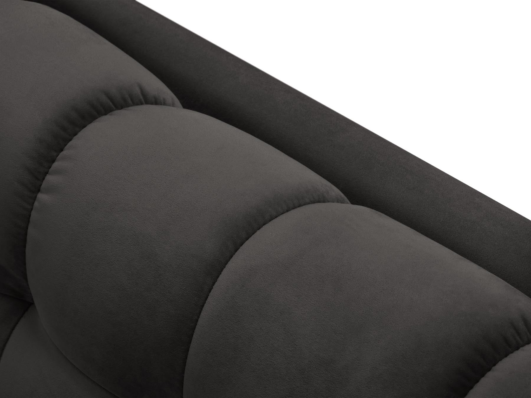 Elegantes 3-Sitzer Sofa Bali in stilvollem Dunkelgrau, ideal für entspannte Wohnräume, entworfen von Cosmopolitan Design.