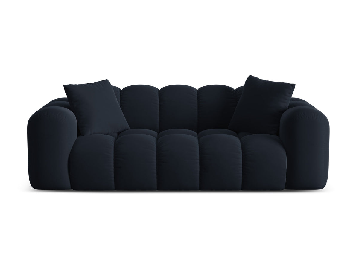 3er Sofa Treno mit Stoffbezug, schwarzen Kunststoffbeinen und flacher Rückenlehne