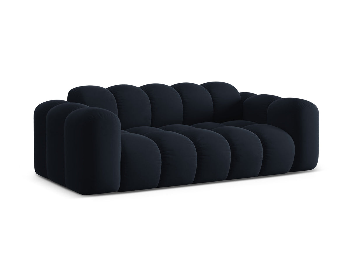 3er Sofa Treno mit Stoffbezug, schwarzen Kunststoffbeinen und flacher Rückenlehne