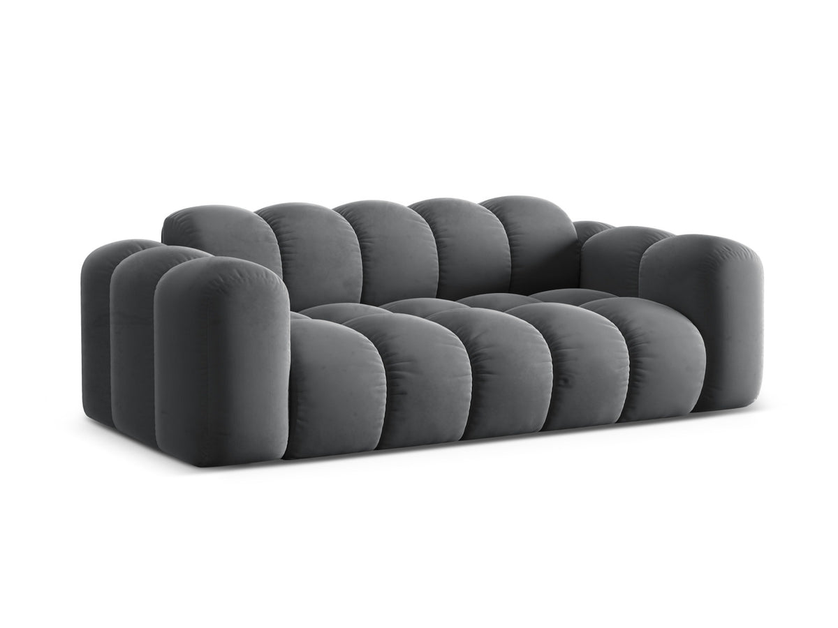 3er Sofa Treno mit Stoffbezug, schwarzen Kunststoffbeinen und flacher Rückenlehne