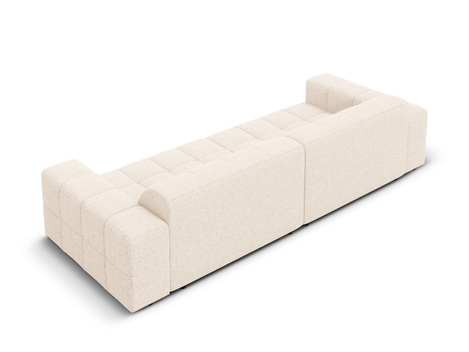 Elegantes Chicago 4-Sitzer Sofa in zartem Beige, ideal für stilvolle Wohnräume. Hochwertige Materialien und modernes Design von Cosmopolitan Design.