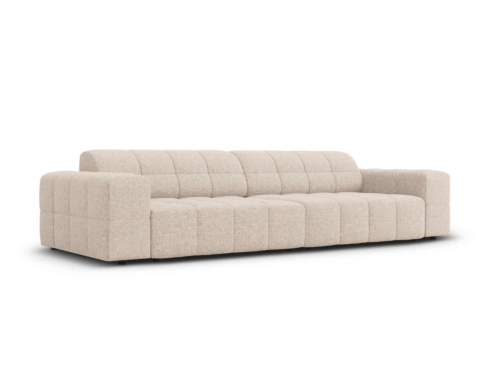 Elegantes Chicago Sofa für 4 Personen in stilvollem Beige-Haga, ideal für moderne Wohnräume, erhältlich bei KAQTU Design AG.