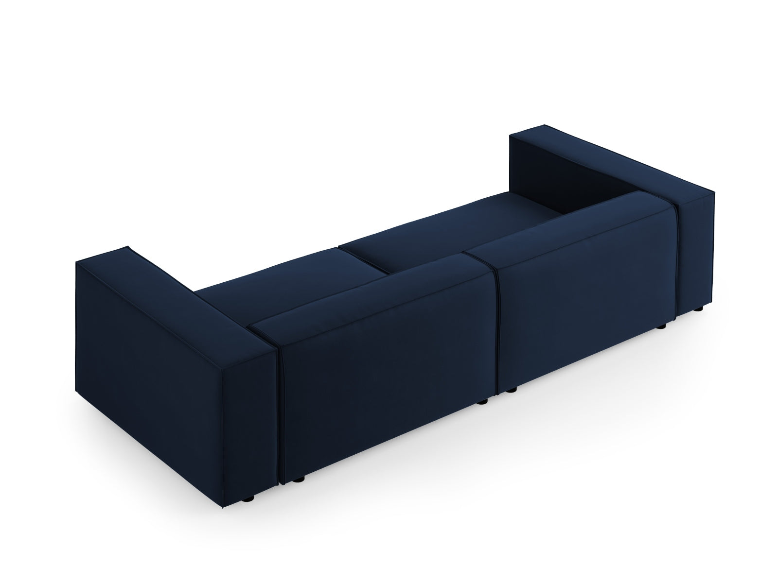Entdecken Sie das stilvolle Arendal Velour Sofa 4 Sitzer von Cosmopolitan Design. Perfekt für moderne Wohnräume, vereint es Komfort und Eleganz.