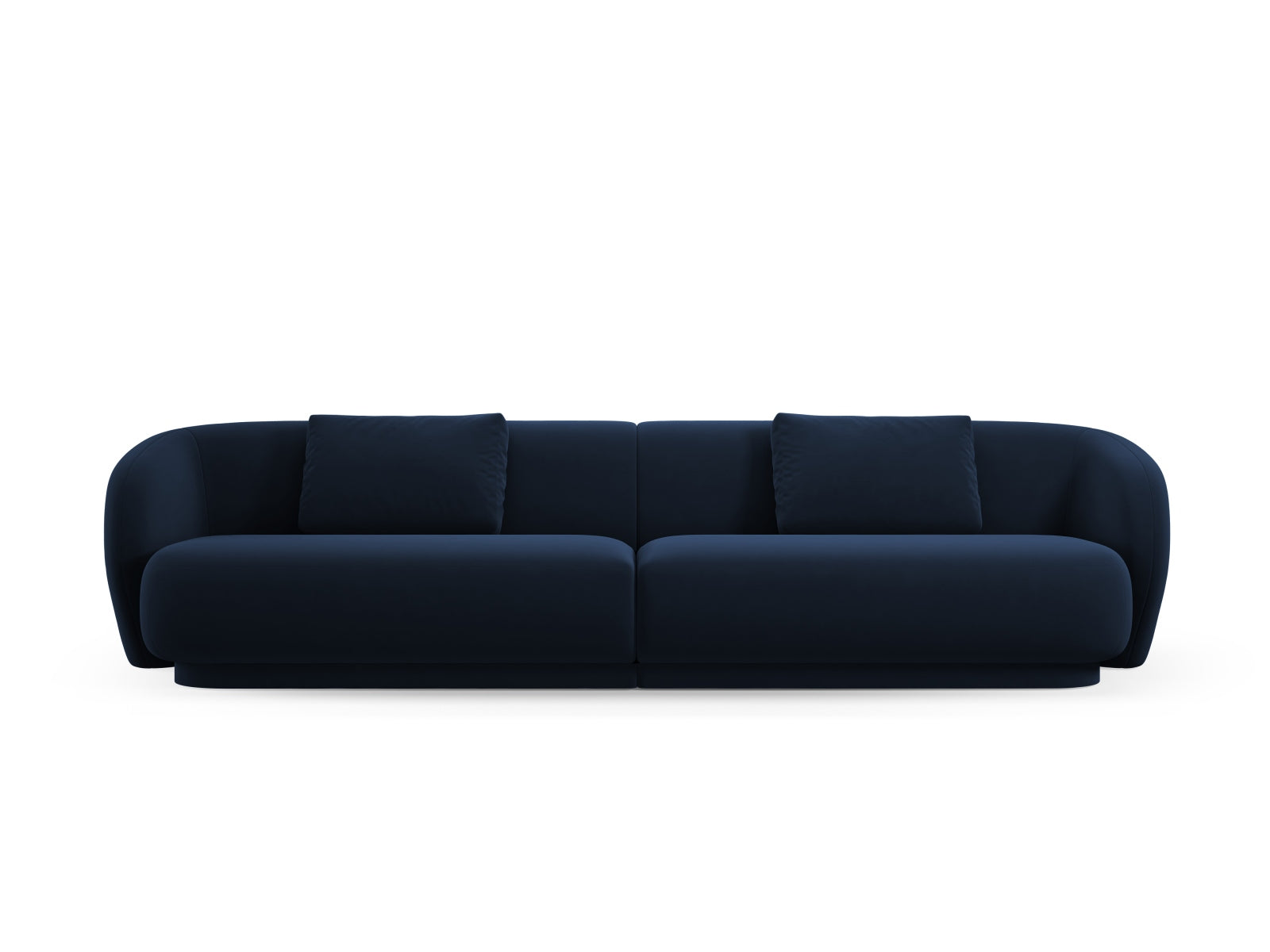 Entdecken Sie das Camden Velour Sofa 4 Sitzer von Cosmopolitan Design – elegantes Design und unvergleichlicher Komfort für Ihr modernes Wohnzimmer.