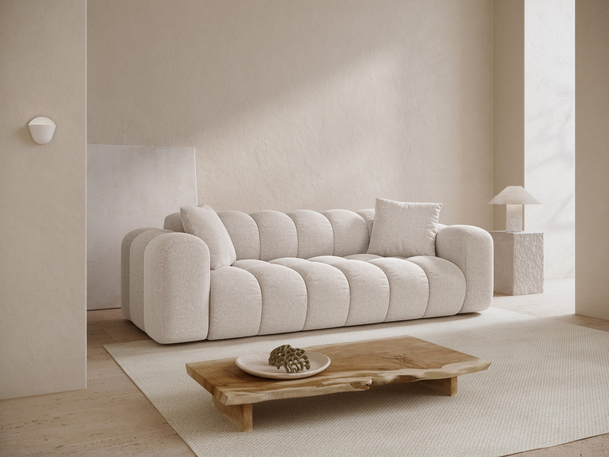 4-Sitzer Sofa Treno in Light Beige-Eden präsentiert im Onlineshop von KAQTU Design AG. 4er Sofa ist von Cosmopolitan Design