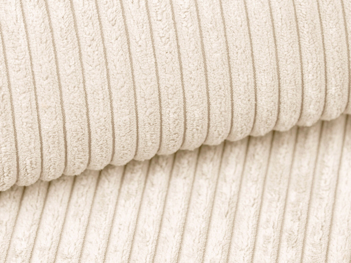 4er Sofa Campi von Cosmopolitan Design mit Stoffbezug und niedrigen schwarzen Beinen