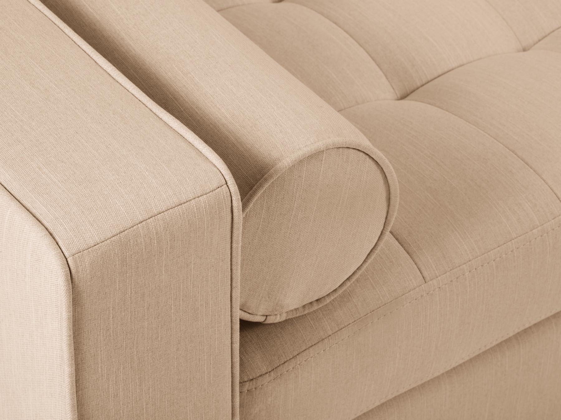 Eleganter 1-Sitzer Sessel Aspen in warmem Beige, ideal für gemütliche Leseecken und stilvolle Wohnräume.