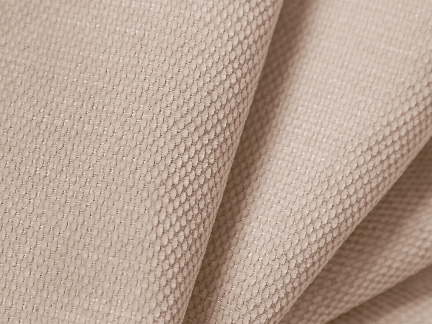 Modernes Colonel Bett in zartem Beige, bietet cleveren Stauraum und ein ansprechendes Kopfteil für stilvolle Schlafzimmergestaltung.