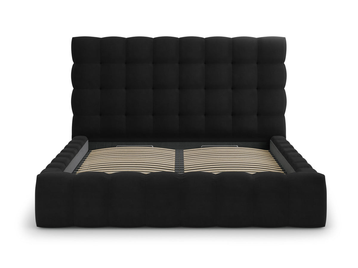 Bali Bett mit Stauraum mit Kopfteil 140cm in Black-Bluvel präsentiert im Onlineshop von KAQTU Design AG. Bett ist von Cosmopolitan Design