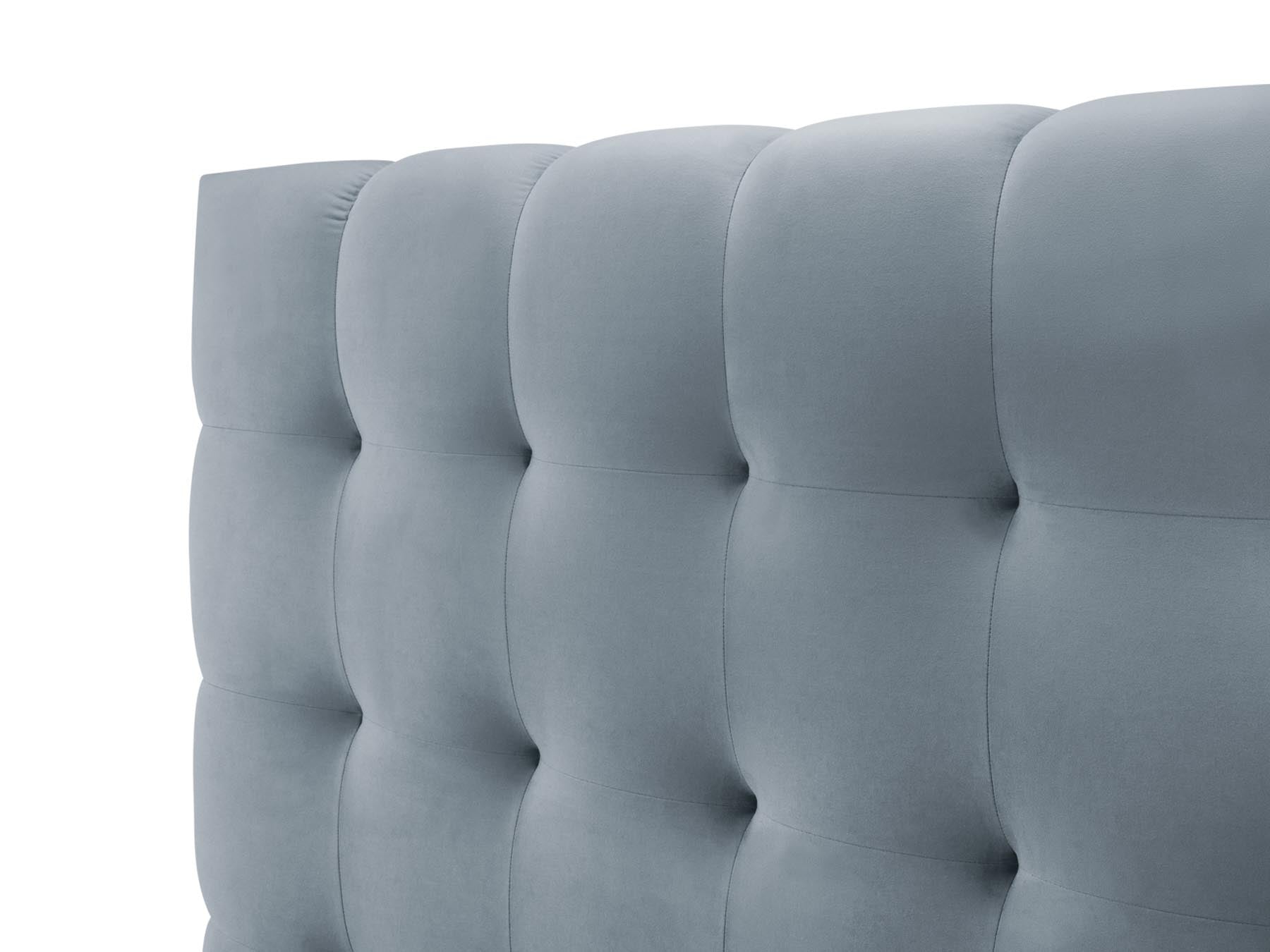 Elegantes Bali Bett in zartem Hellblau, 180 cm, ausgestattet mit praktischem Stauraum und einem ansprechenden Kopfteil für ein modernes Ambiente.