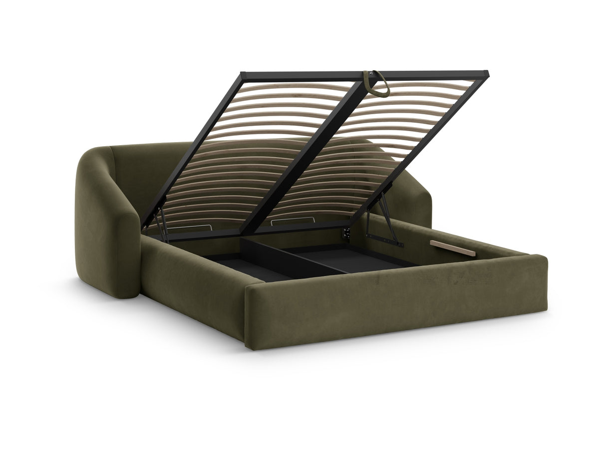 Campi Bett mit Stauraum und Headboard 180cm in Green-Bluvel präsentiert im Onlineshop von KAQTU Design AG. Bett ist von Cosmopolitan Design