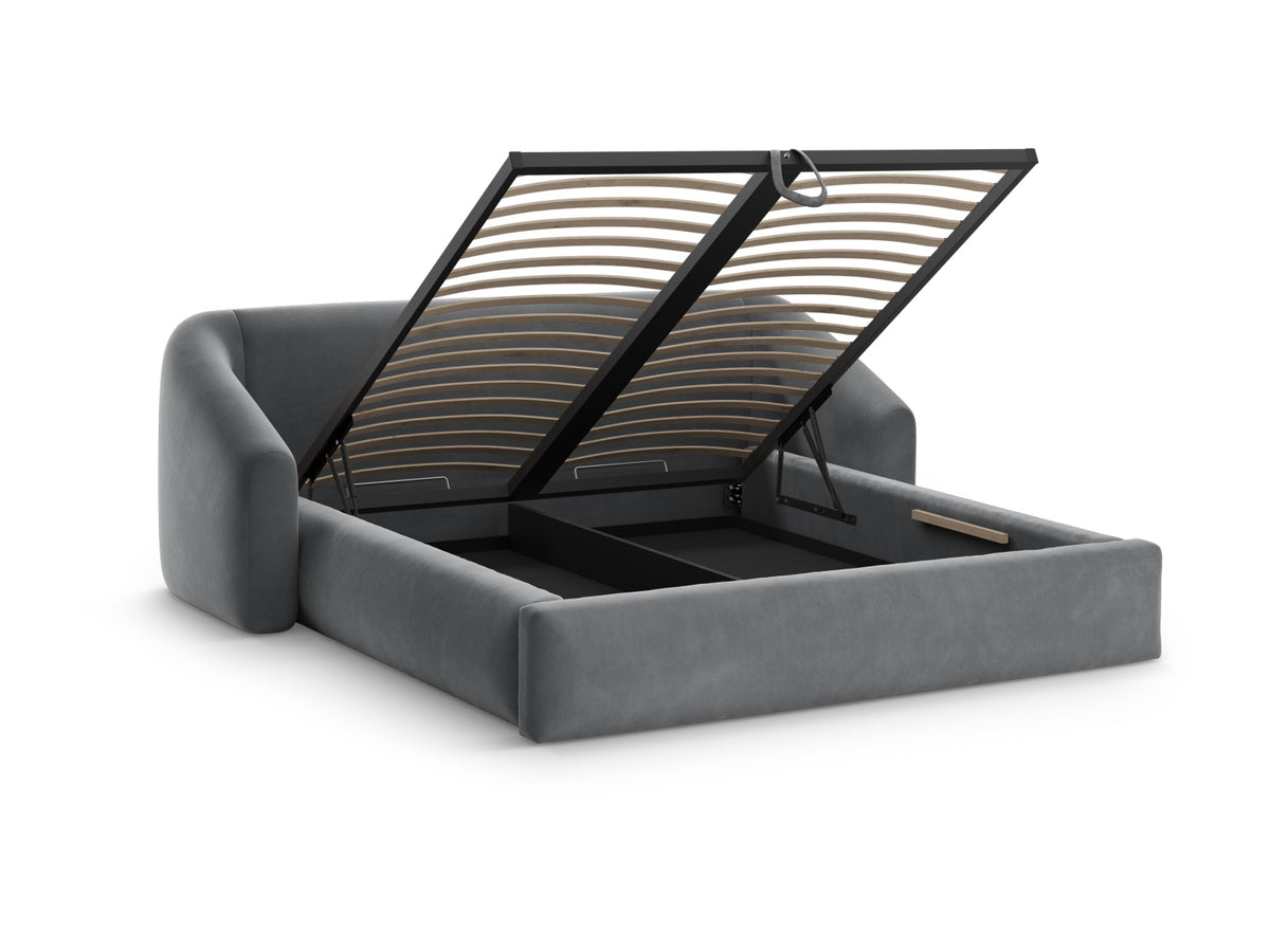 Campi Bett mit Stauraum und Headboard 180cm in Grey-Bluvel präsentiert im Onlineshop von KAQTU Design AG. Bett ist von Cosmopolitan Design