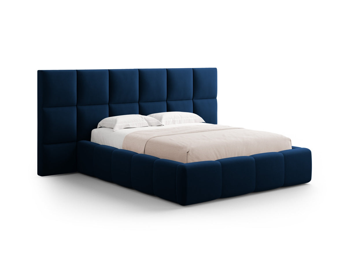 Livigno Bett mit Stauraum With Double Kopfteil 140cm in Royal Blue-Bluvel präsentiert im Onlineshop von KAQTU Design AG. Bett ist von Cosmopolitan Design