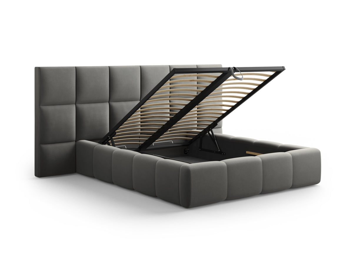 Livigno Bett mit Stauraum With Double Kopfteil 160cm in Light Grey-Bluvel präsentiert im Onlineshop von KAQTU Design AG. Bett ist von Cosmopolitan Design