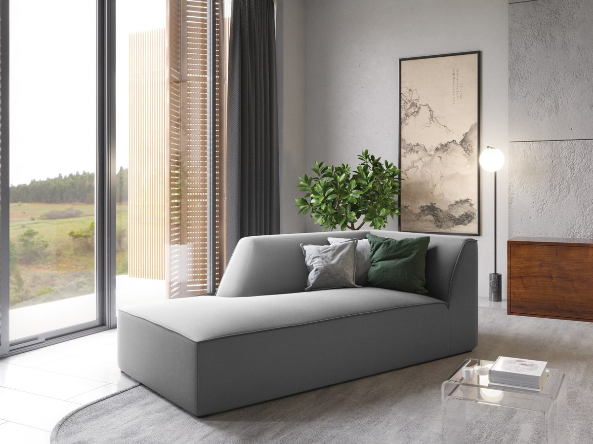 Chaiselongue Siena mit Samtbezug in Beige-Salvador, Massivholzrahmen, schwarze Kunststoffbeine, Sitzfläche 67x153cm, Ansicht von links.
