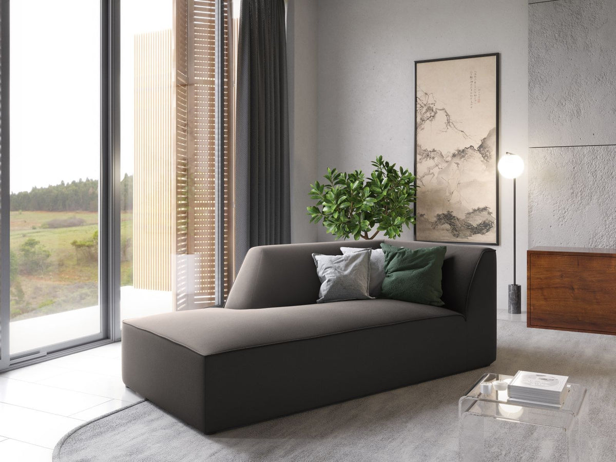 Chaiselongue Siena mit Samtbezug in Beige-Salvador, Massivholzrahmen, schwarze Kunststoffbeine, Sitzfläche 67x153cm, Ansicht von links.
