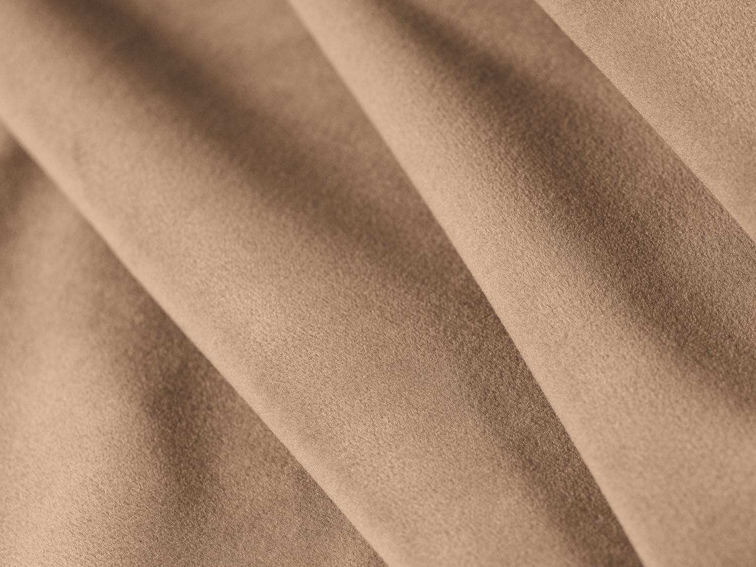Elegantes Tonale Ecksofa in warmem Almond Beige, 4-Sitzer mit cleverer Schlaffunktion und integriertem Stauraum, ideal für stilvolle Wohnräume.