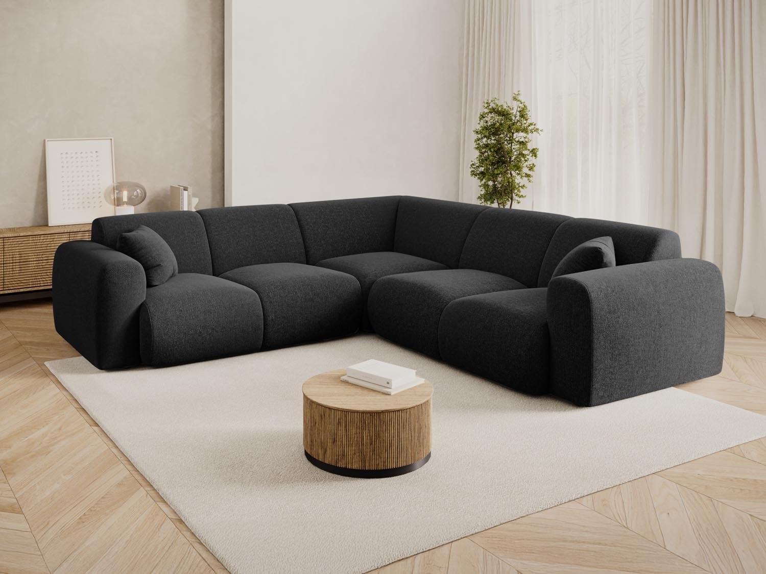 Entdecken Sie das Nolio Symmetrical Ecksofa 5 Sitzer (252cm) von Cosmopolitan Design – modernes Design, optimaler Sitzkomfort und perfekt für Ihr Wohnzimmer.