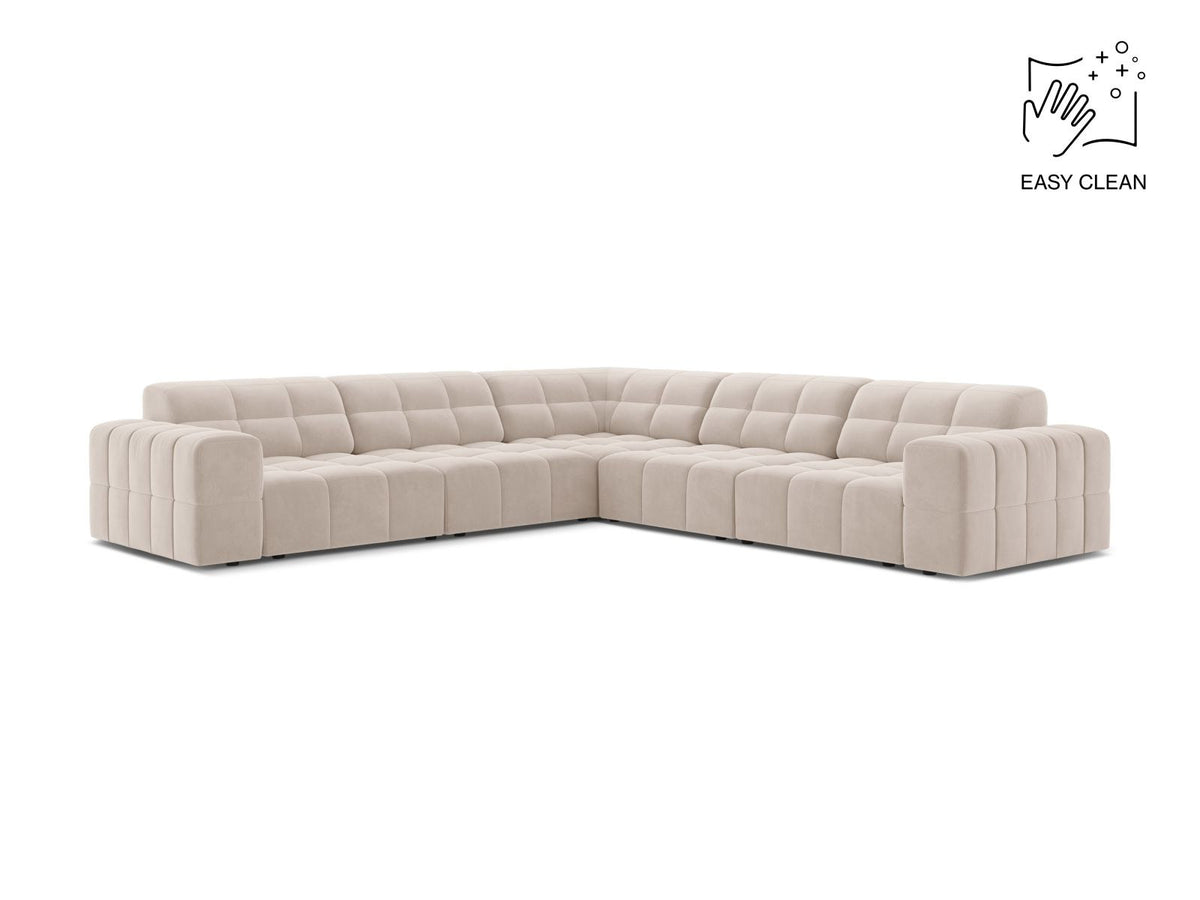 Ecksofa Chicago von Cosmopolitan Design in Light Beige-Eden mit Chenille-Stoff, Massivholzrahmen und schwarzen Kunststoffbeinen, 4-Sitzer-Form.