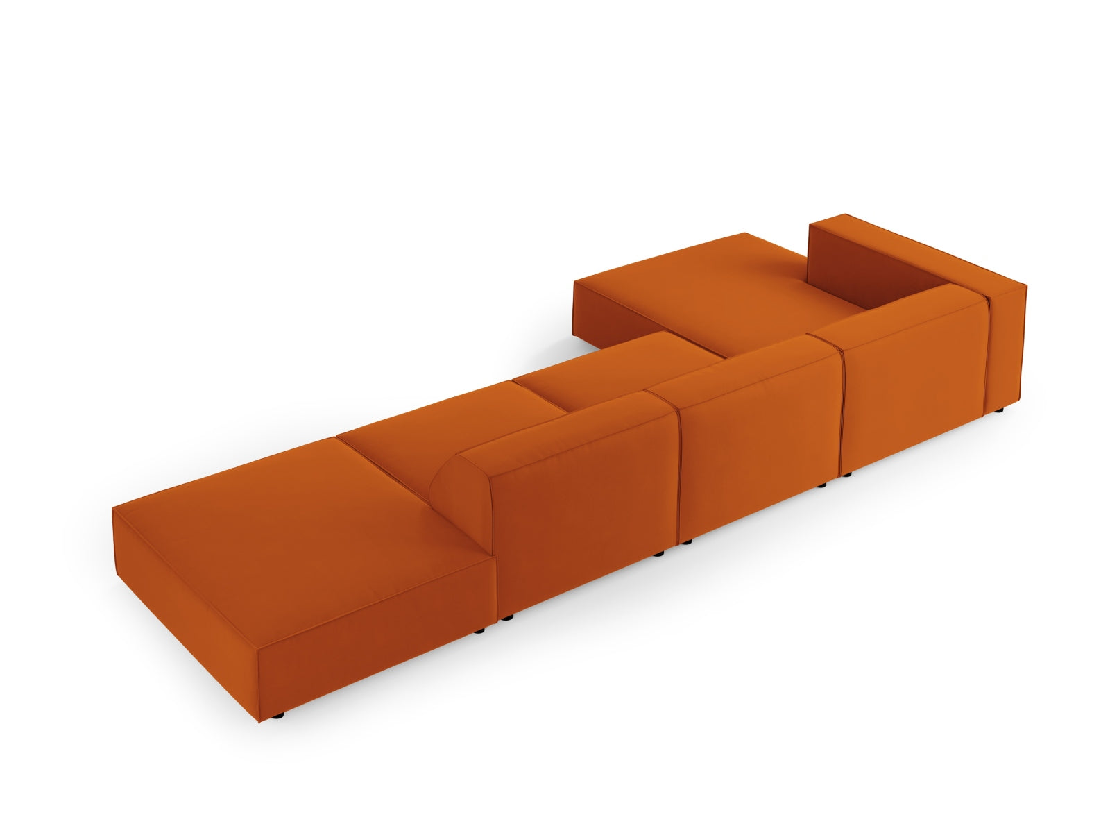 Erleben Sie das elegante Arendal Velour Ecksofa links 5 Sitzer von Cosmopolitan Design – perfekt für stilvolle Wohnräume und entspannte Stunden.