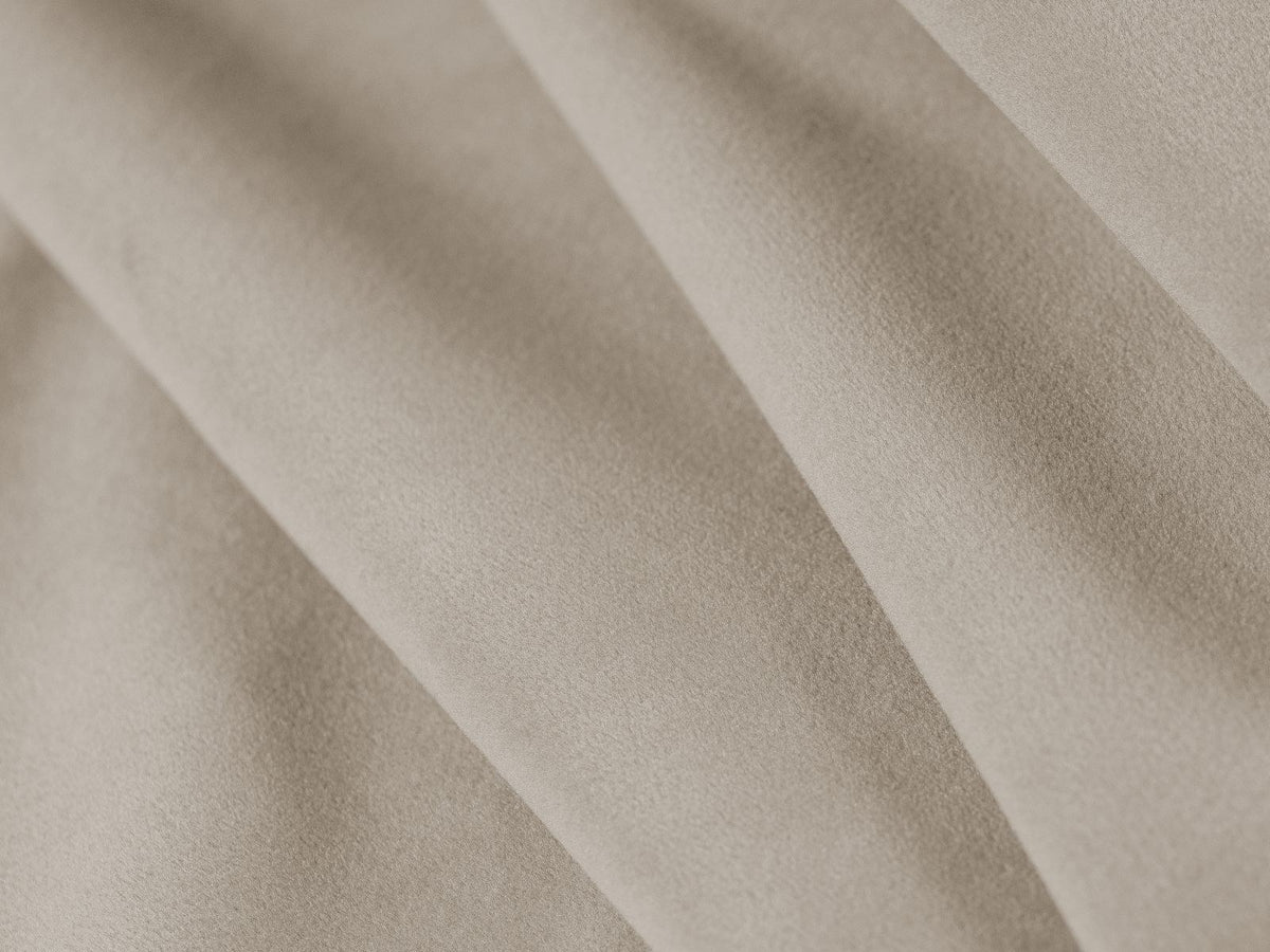 Modulares Ecksofa links in Beige-Salvador Samtstoff, schwarze Kunststoffbeine, Récamiere und gepolsterte Rückenlehne, 4-Sitzer, 180cm Breite.