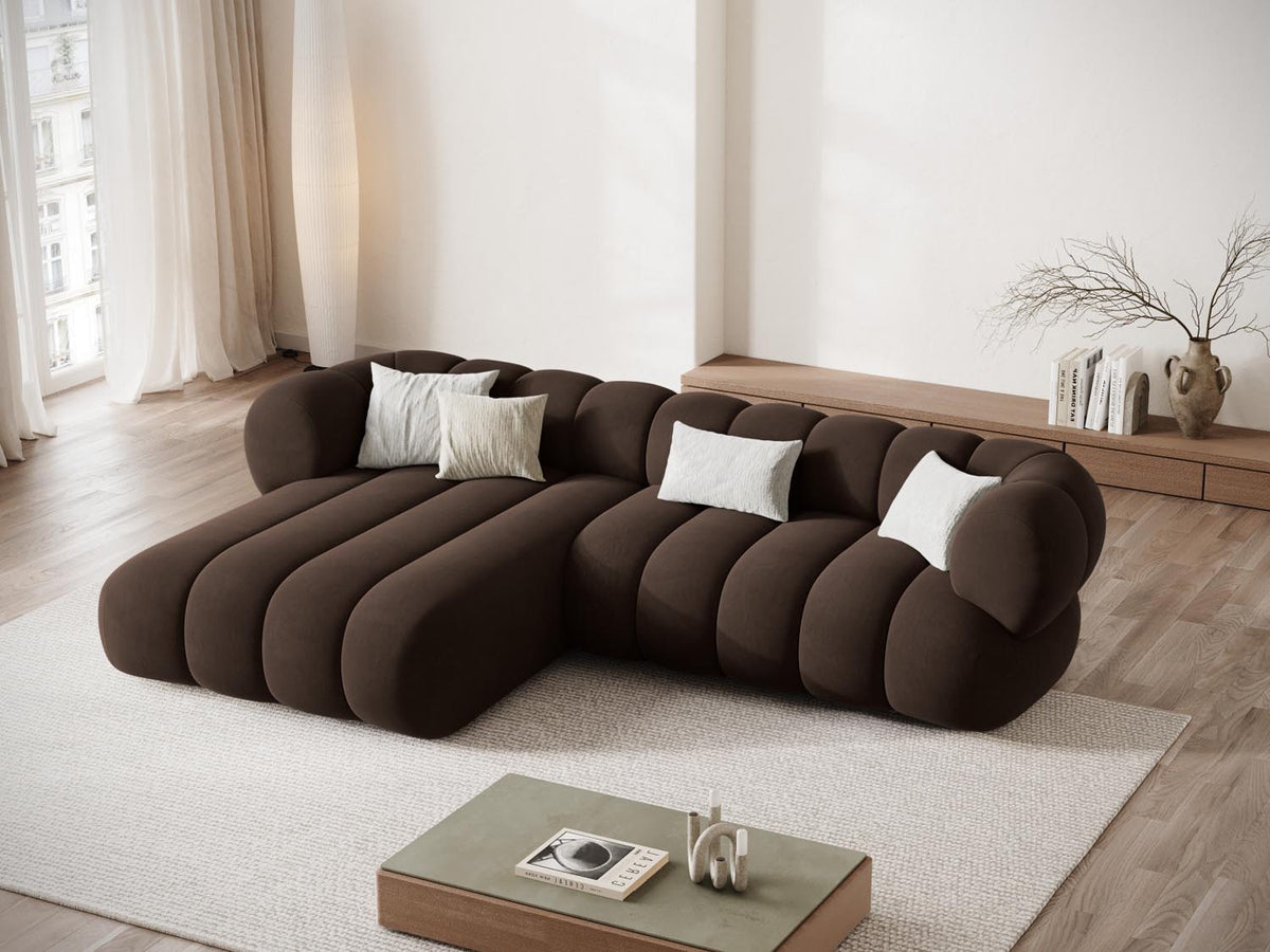 Koge Ecksofa links 5 Sitzer 165cm in Chocolate-Vogue präsentiert im Onlineshop von KAQTU Design AG. L-Sofa links ist von Cosmopolitan Design