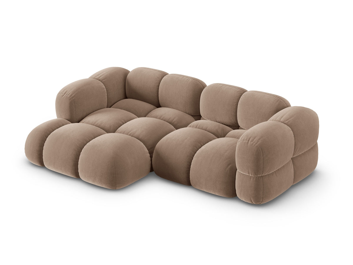 Loretto Velour Ecksofa links 3 Sitzer 147cm in Dark Beige-Vogue präsentiert im Onlineshop von KAQTU Design AG. L-Sofa links ist von Cosmopolitan Design