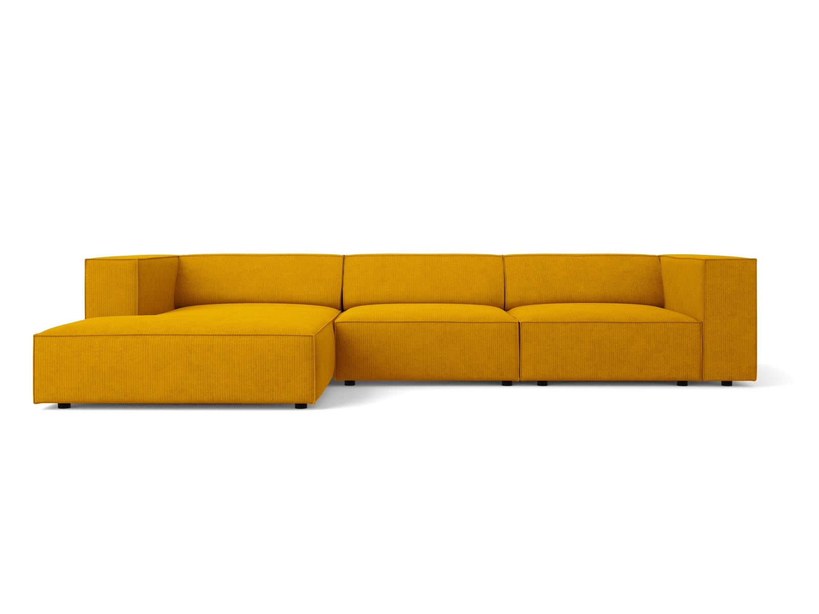 Arendal Ecksofa links 4 Sitzer in Mustard-Brave Me präsentiert im Onlineshop von KAQTU Design AG. L-Sofa links ist von Cosmopolitan Design