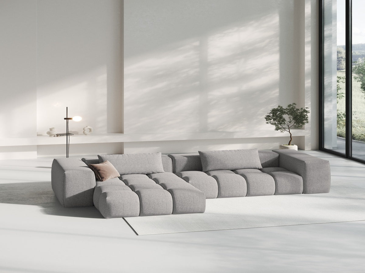 Modulares Ecksofa Verona links mit 3 Sitzplätzen in dunkelblauem Sorella-Stoff, Massivholzrahmen und schwarzen Kunststoffbeinen, Récamiere-Form.