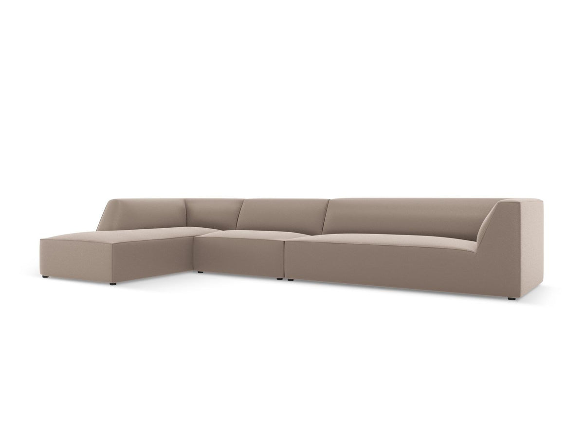 Modulares Ecksofa Siena in Light Beige mit lederähnlichem Bezugsstoff, schwarzen Kunststoffbeinen und moderner Eckform, 5-Sitzer, 180 cm Tiefe.
