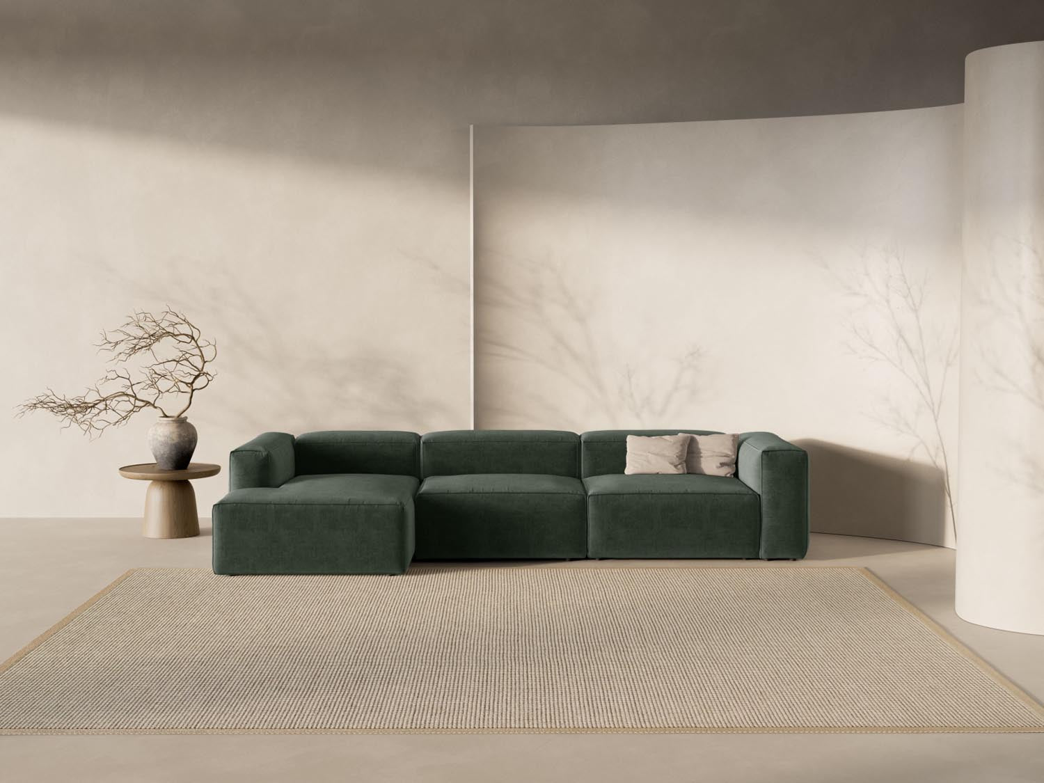 Bergamo Modulares Ecksofa links 4 Sitzer in Moss Green-Liberty präsentiert im Onlineshop von KAQTU Design AG. Ecksofa links ist von Cosmopolitan Design