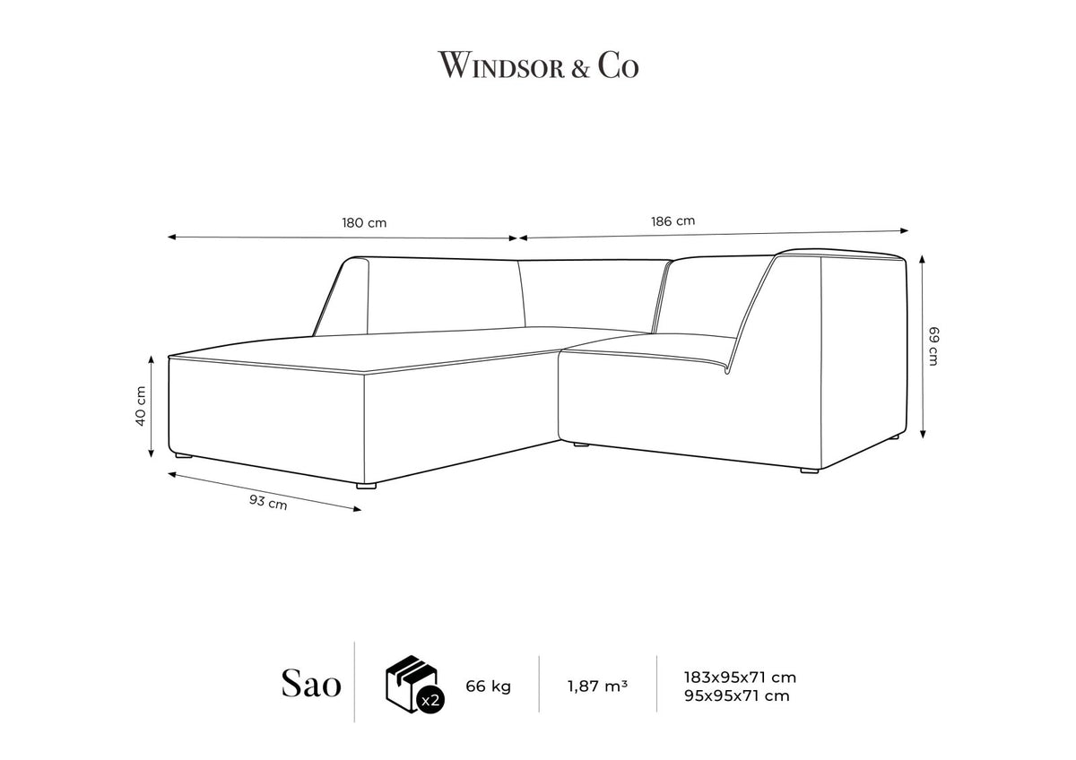 Modulares Ecksofa Siena mit gelbem Ottawa-Stoffbezug, schwarzen Kunststoffbeinen und Récamiere, Ansicht von vorne im Wohnraum.